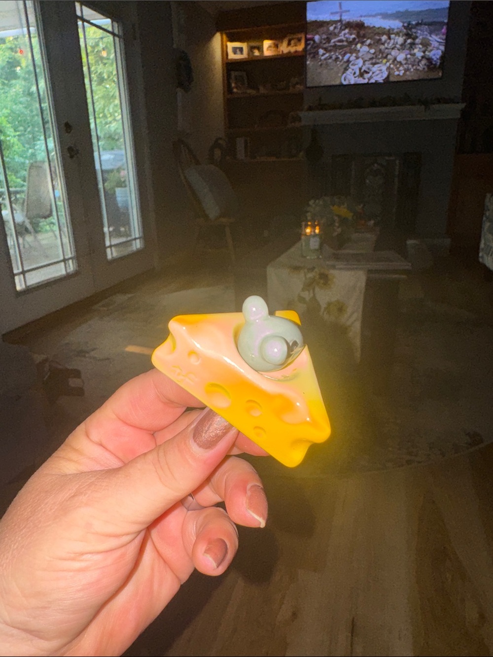 Nora Fleming Yellow Ceramic Cheese Slice with Mouse Figurine - Picture 3 of 3